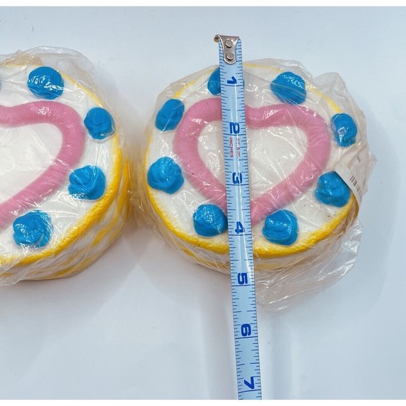 Set of 2 Cake Squishies Fidget Heart Toys Squeezable P8 - Picture 2 of 2